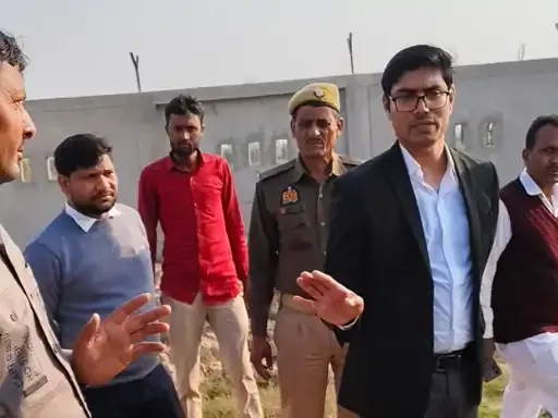 मुज़फ्फरनगर में 30 करोड़ के मुख्यमंत्री मॉडल विद्यालय में 'पीली ईंटों' का खेल, एसडीएम के निरीक्षण में खुली भ्रष्टाचार की पोल