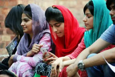 पाकिस्तान: बलूचिस्तान में मोबाइल इंटरनेट सेवाएं छठे दिन भी रहीं निलंबित