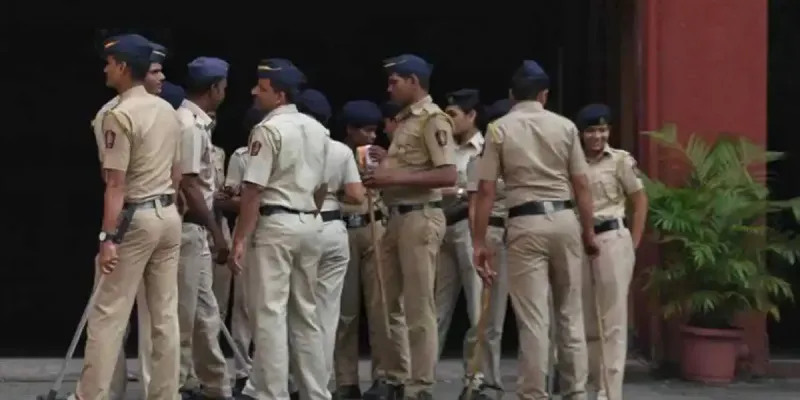 हिमाचल पुलिस ने दिल्ली पुलिस के 20 जवानों को हिरासत में लिया, एआई समिट में शामिल 3 प्रदर्शनकारियों को लेकर जा रहे थे