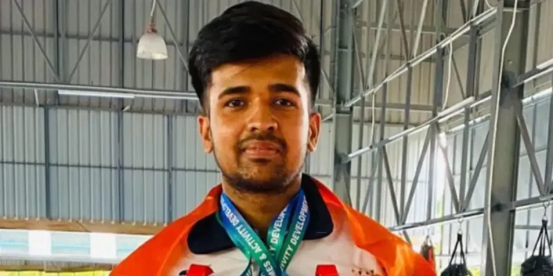 ग्रेटर नोएडा: इंटरनेशनल शूटर शिवम ठाकुर पर जानलेवा हमला; कार से पीछा कर मारी टक्कर, गोली मारने का आरोप 