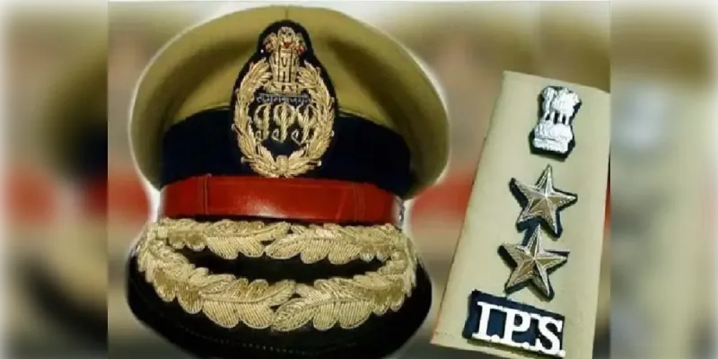 यूपी में 24 IPS अफसरों के तबादले: सुजीत पांडेय बने DG फायर सर्विस, प्रवीण कुमार लखनऊ के एडीजी बने, मेरठ-सहारनपुर के SSP भी शामिल 