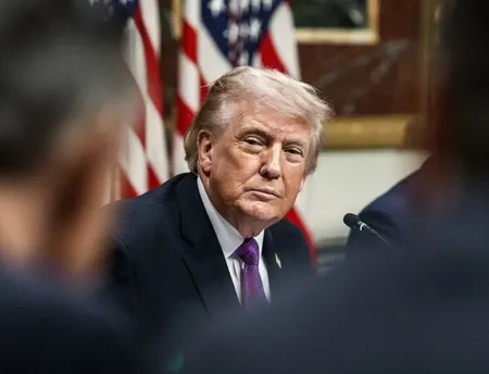 राष्ट्रपति डोनाल्ड ट्रंप के एच-1बी प्रतिबंधों को खत्म करने के लिए अमेरिकी संसद में विधेयक पेश 