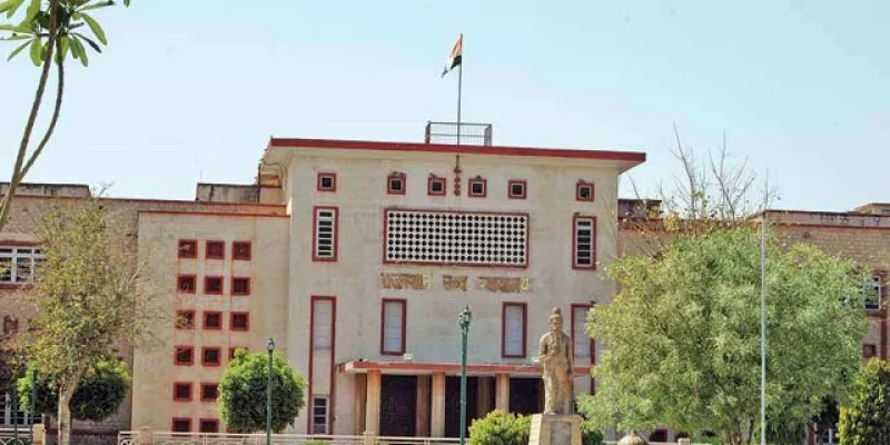 हाईकोर्ट का सरकार से सवाल: कोविड ड्यूटी में जान गंवाने वाले कर्मचारियों के आश्रितों को मुआवजा क्यों नहीं?