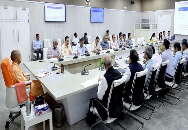 यूपी में भूतपूर्व सैनिकों और दिव्यांगों को मिलेगी स्टाम्प शुल्क में छूट, सीएम योगी ने किया ऐलान