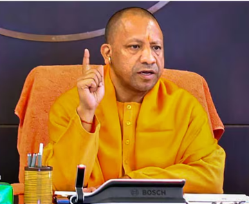 महुआ मोइत्रा के बयान पर भड़के सीएम योगी, बोले- अमित शाह पर की गई टिप्पणी अक्षम्य और निंदनीय