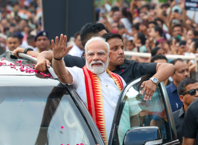‘ई-विटारा’ को हरी झंडी दिखाने से पहले पीएम मोदी बोले- यह आत्मनिर्भरता और हरित गतिशीलता की दिशा में अहम