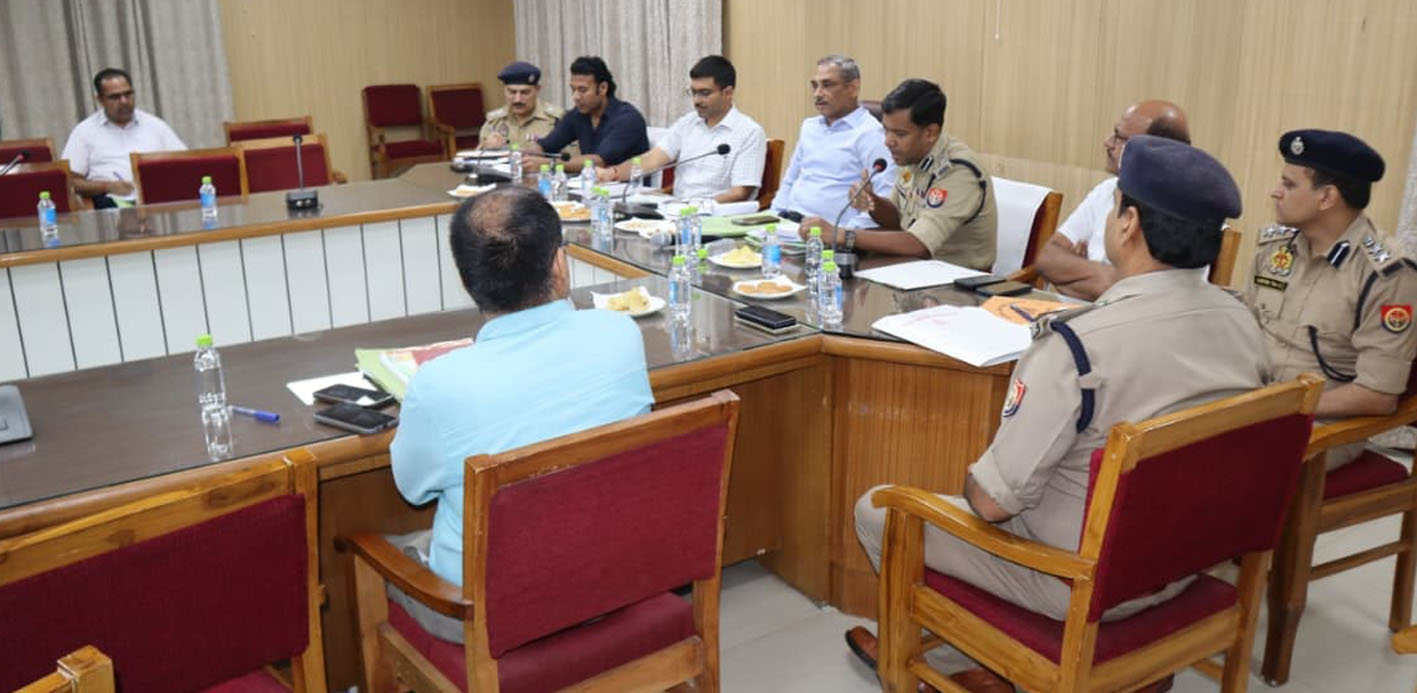 सहारनपुर में मण्डलायुक्त ने आगामी त्यौहारों और मेले के लिए दिए सुरक्षा और व्यवस्था के दिशा-निर्देश