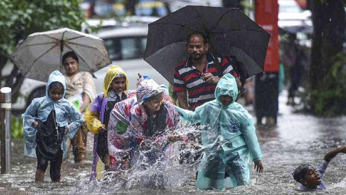 हरियाणा में भारी बारिश का अलर्ट, प्रशासन ने किए सुरक्षा के इंतजाम, स्कूलों में छुट्टियां घोषित
