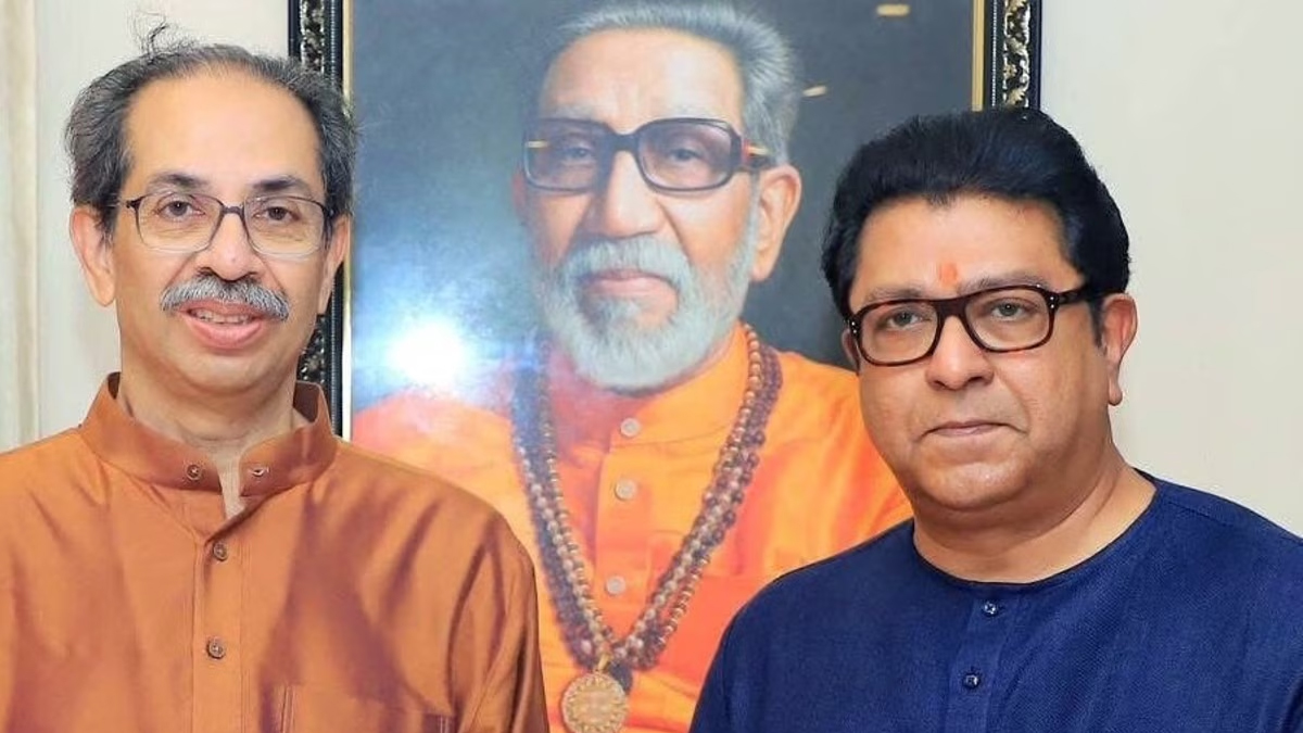 शिवसेना (UBT) में बड़ी बगावत: मनसे से हाथ मिलाने पर भड़के कार्यकर्ता, सैकड़ों ने दिया सामूहिक इस्तीफा