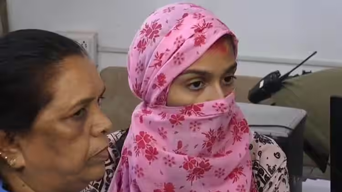 पांच दिन बाद लौटी श्रद्धा तिवारी, मंदसौर मंदिर में कर ली करण योगी से शादी, पिता ने जताई चिंता