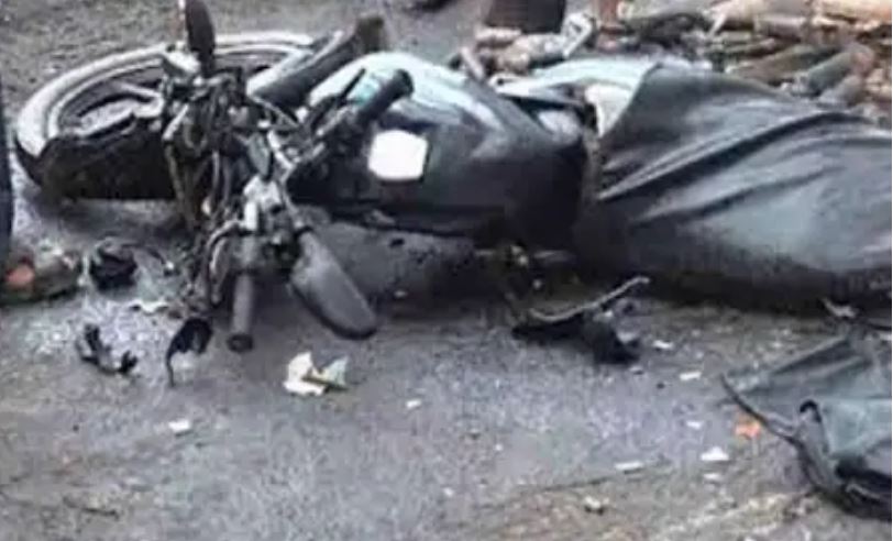 ग्रेटर नोएडा में दर्दनाक सड़क हादसा: बाइक सवार चार किशोरों की मौत, कार चालक हिरासत में