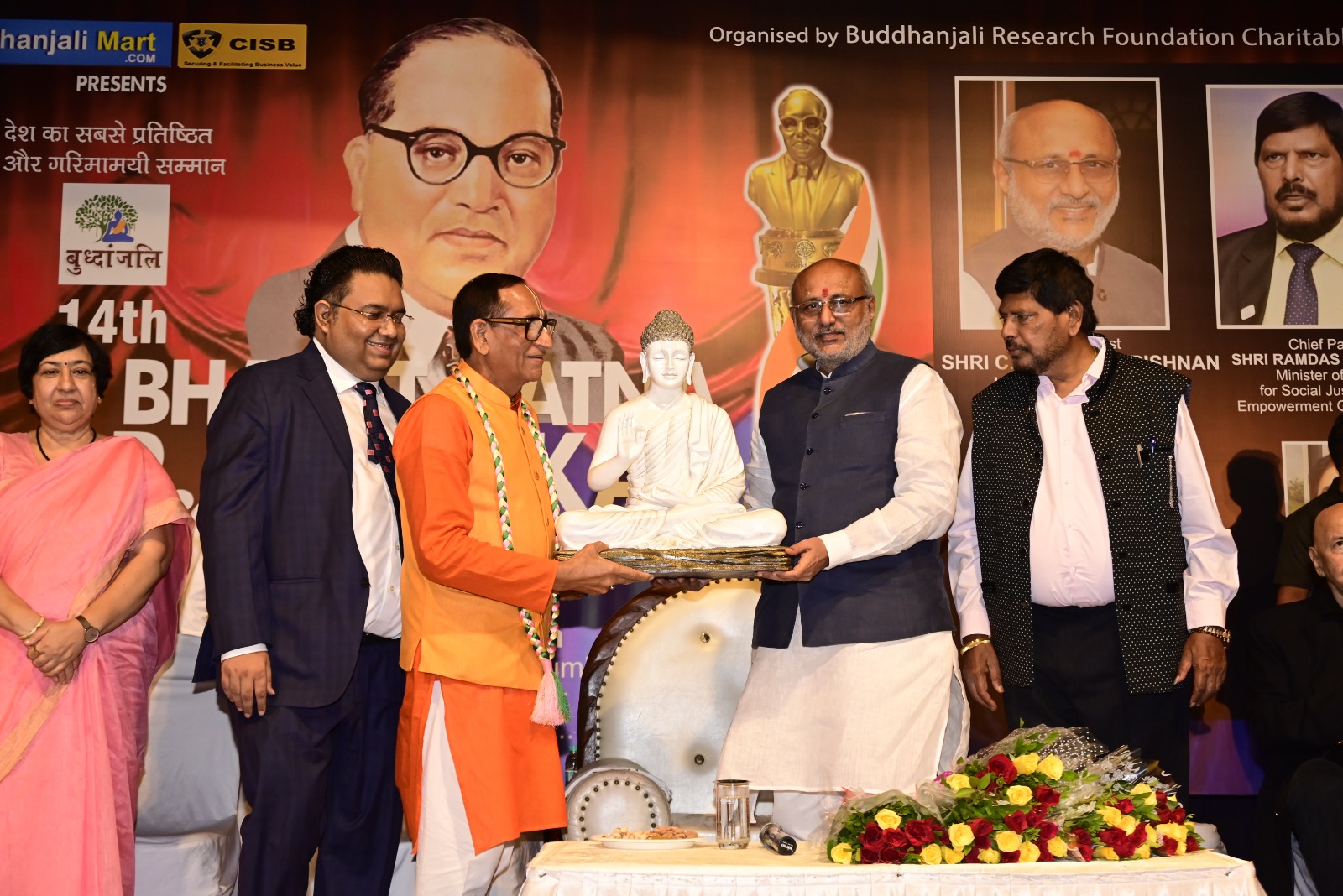 आईएसकेॉन जूहू में उपराष्ट्रपति पद के उम्मीदवार सी.पी. राधाकृष्णन का भव्य स्वागत