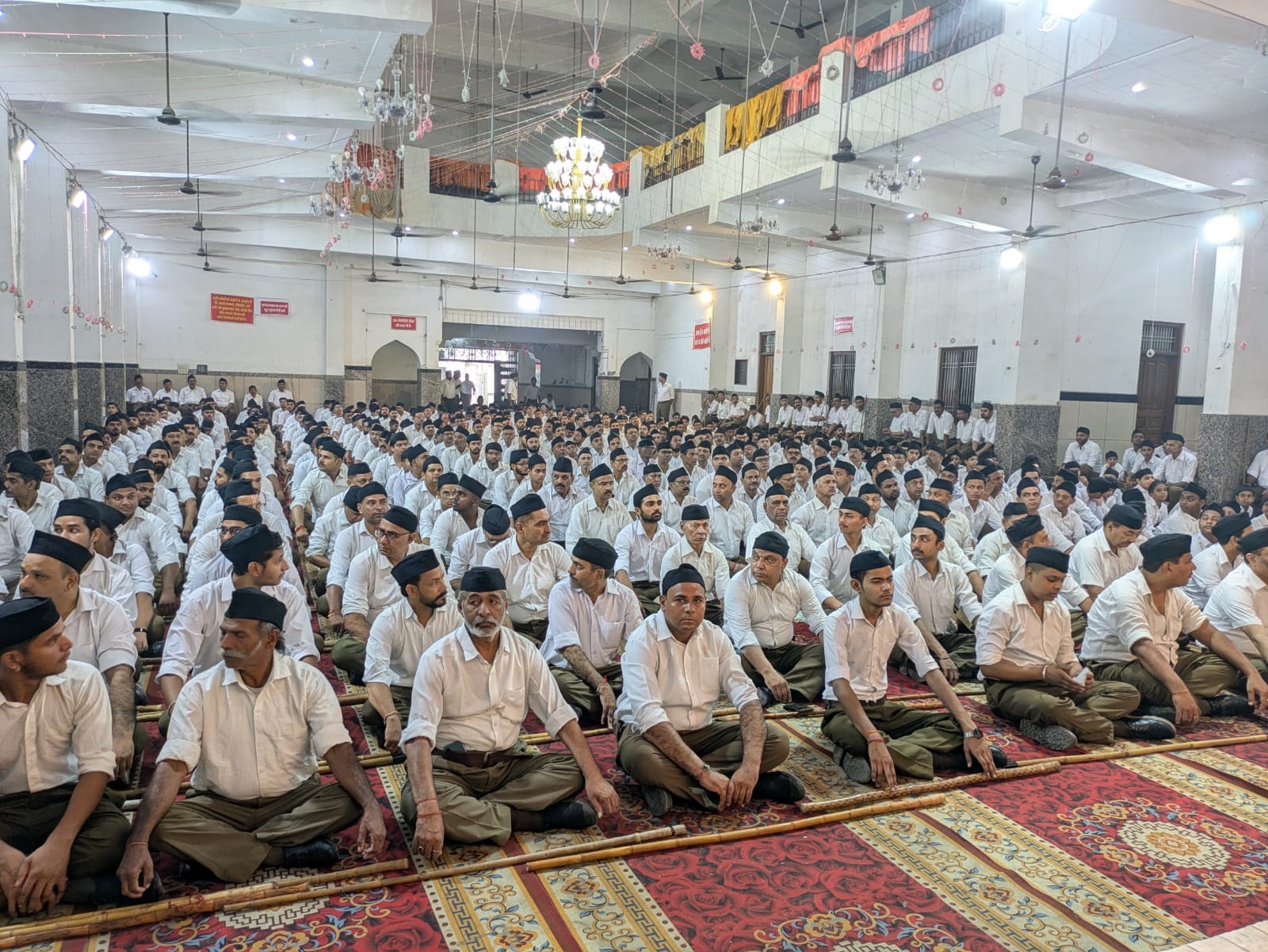 संघ के 100 वर्ष पूर्ण होने पर मुजफ्फरनगर में हुआ भव्य एकत्रीकरण, स्वयंसेवकों ने लिया राष्ट्र सेवा का संकल्प