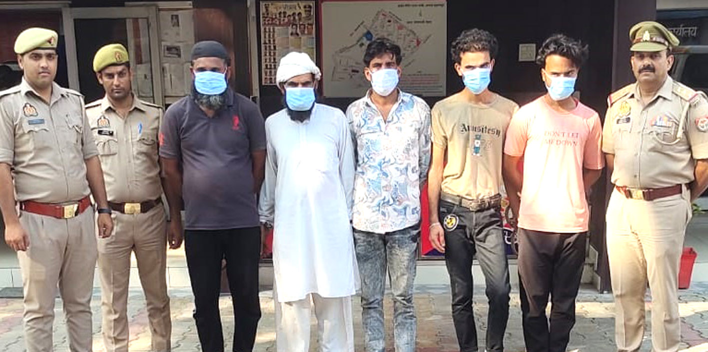 सहारनपुर: जानलेवा हमले के मामले में मंडी पुलिस ने पांच वांछित आरोपियों को किया गिरफ्तार