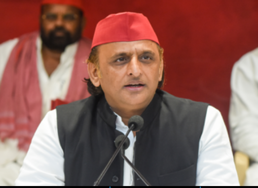 अखिलेश बोले- जीएसटी रिफॉर्म सरकार का दिखावटी कदम,यूपी में पुलिसवाले किडनैपिंग कर रहे,कानपुर कांड का खुलासा हुआ तो IAS-IPS नपेंगे