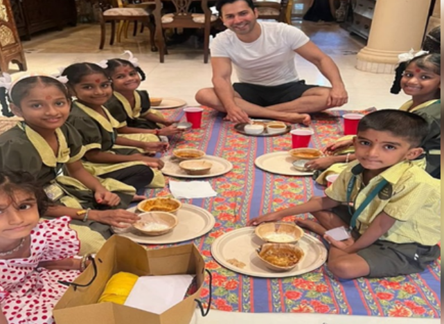 महाअष्टमी पर लोगों ने लिए वरुण धवन के मजे, बोले-आप भी चटके बर्तन यूज करते हो? 