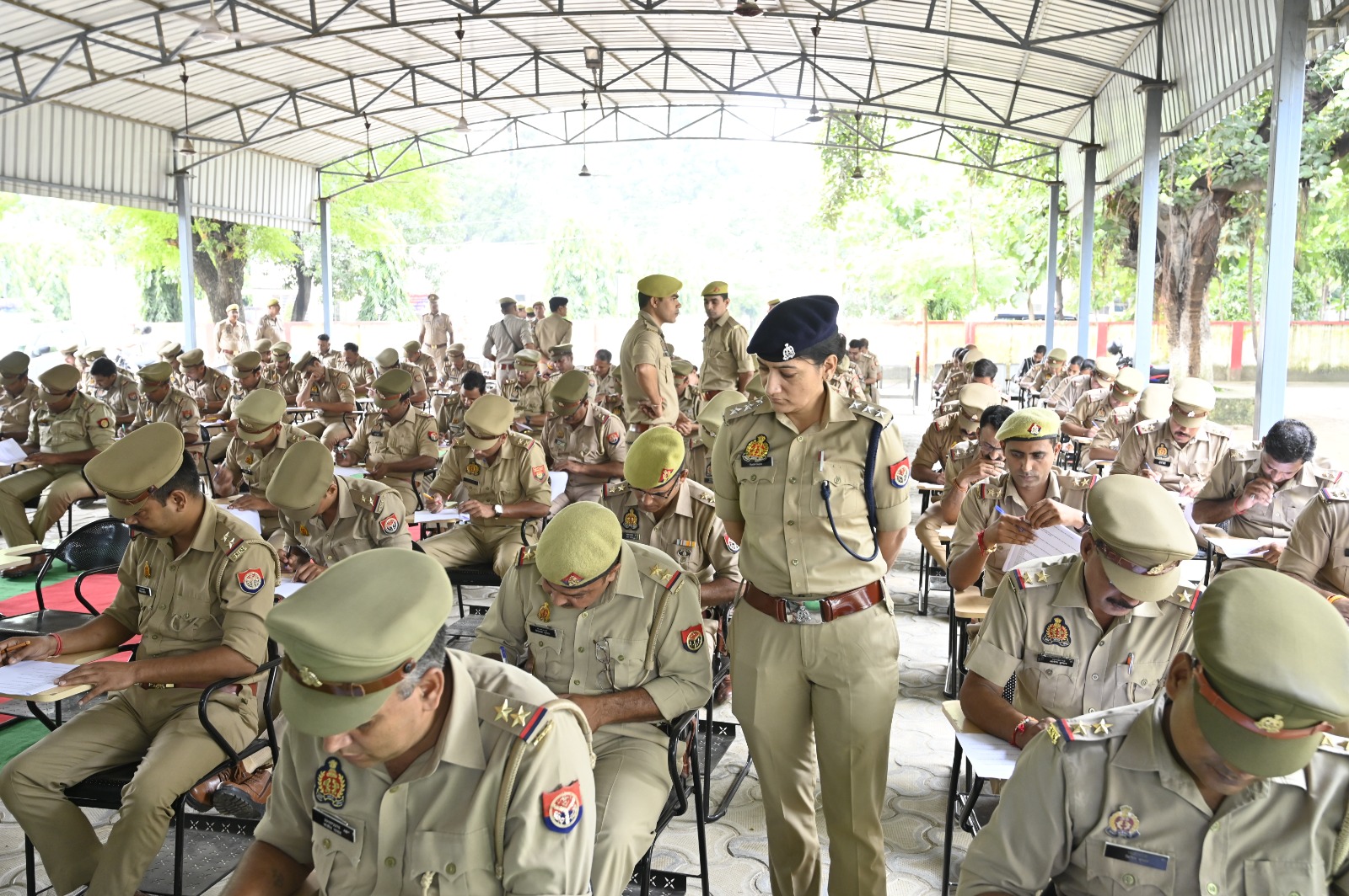 सहारनपुर में 114 निरीक्षक व उपनिरीक्षक ने नए आपराधिक कानूनों पर दी परीक्षा