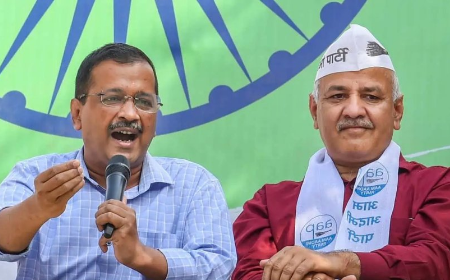 दिल्ली आबकारी नीति से जुड़े मनी लॉन्ड्रिंग मामले में सुनवाई टली, केजरीवाल-सिसोदिया को पेशी से छूट