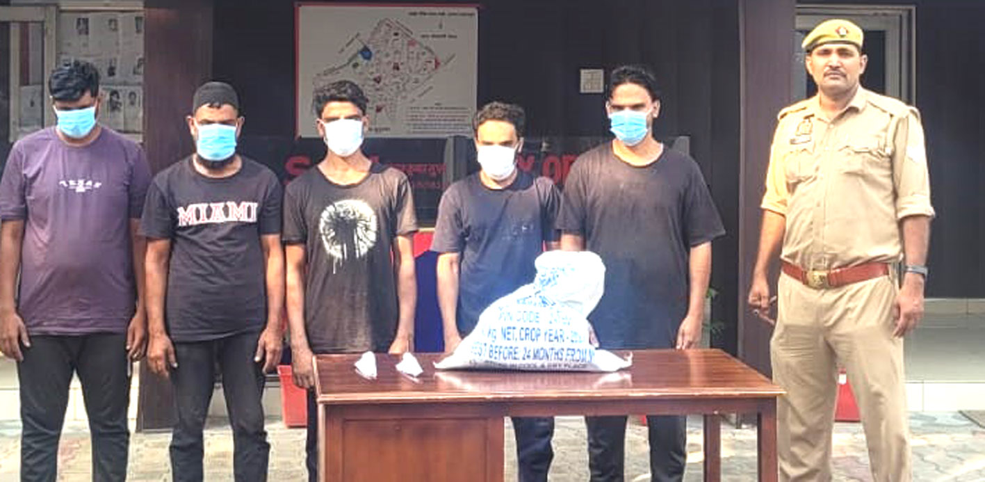 सहारनपुर में अवैध पशु कटान करने वाले पांच आरोपी गिरफ्तार, भैंस का मांस और हथियार बरामद