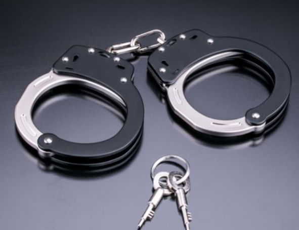 दिल्ली आउटर जिला पुलिस ने चलाए जुए के अड्डों पर छापे, 17 गिरफ्तार