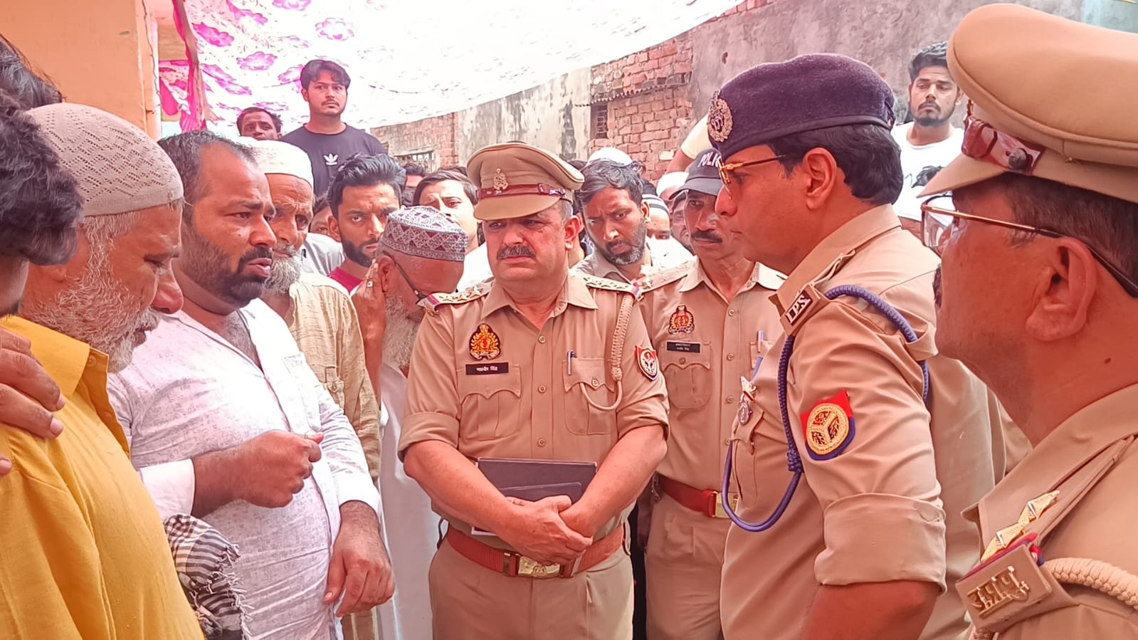 मुज़फ्फरनगर में पांच बहनों के इकलौते भाई की चाकू घोंपकर हत्या, सपा सभासद और भतीजों पर हत्या का आरोप