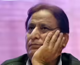 हाईकोर्ट की राहत के कुछ ही घंटों बाद आजम खान को बड़ा झटका, रिहाई पर लटकी तलवार, जेल से बाहर आने के आसार मुश्किल