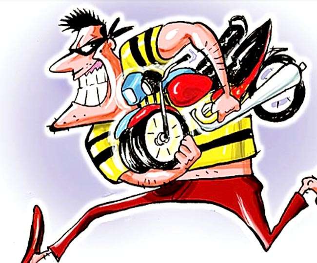 नोएडा में एक ही रात में चार बाइक चोरी, घर के बाहर से चोरों ने उड़ाई मोटरसाइकिलें