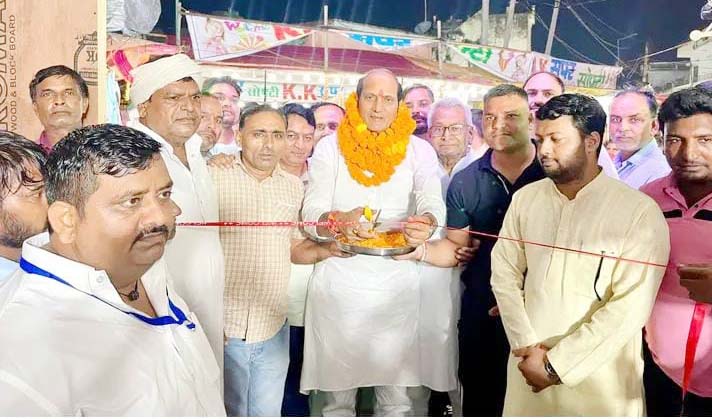 शामली में प्राचीन जहावीर गोगा म्हाडी मेले का पूर्व कैबिनेट मंत्री सुरेश राणा ने उद्घाटन किया