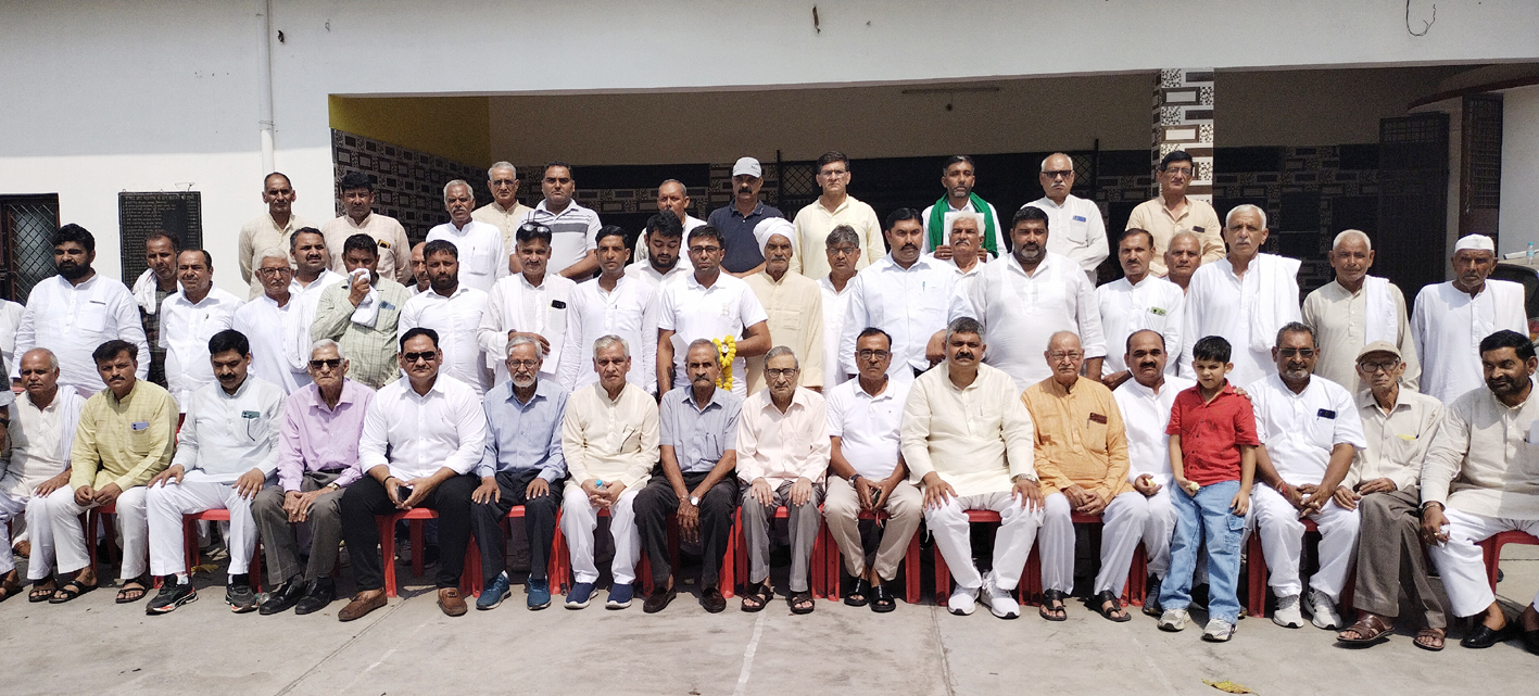 जाट महासभा मुजफ्फरनगर की नई कार्यकारिणी ने ली शपथ, धर्मवीर बालियान बने जिलाध्यक्ष