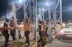 मेरठ में सेना के जवान के साथ मारपीट के बाद टोल प्लाजा ठप, NHAI ने कहा– दोषियों पर हो सख्त कार्रवाई