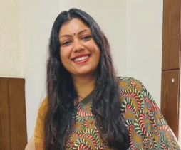 नोएडा में कलेक्टर हो तो ऐसी: मेधा रूपम की संवेदनशीलता चर्चा में