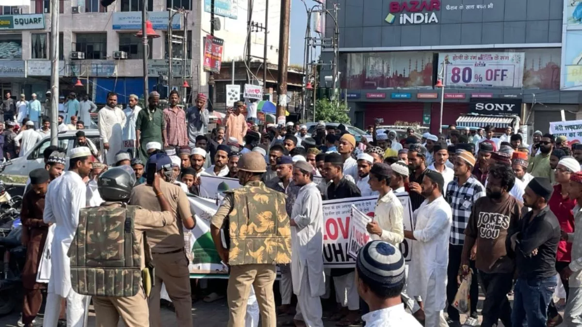 बरेली में जुमे की नमाज के बाद हिंसक बवाल, 10 पुलिसकर्मी घायल – डीआईजी बोले, ‘सुनियोजित साजिश’