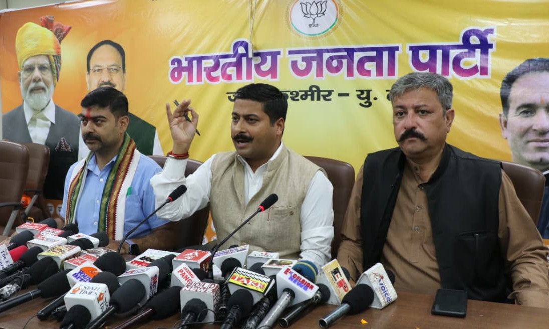 भाजपा का आरोप: जम्मू के साथ पूंजीगत व्यय में भेदभाव कर रही उमर अब्दुल्ला सरकार