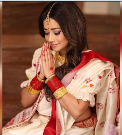 टीना दत्ता का पारंपरिक अंदाज़ में महालया सेलिब्रेशन, बोलीं– ‘मां आ रही हैं, साल का मेरा पसंदीदा वक्त आ गया’
