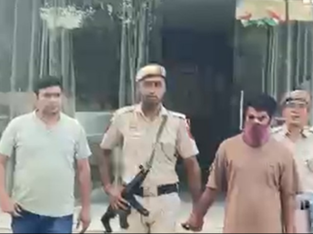 फर्जी क्रेडिट कार्ड एक्टिवेशन के नाम पर एक लाख की ठगी, दिल्ली साइबर पुलिस ने आरोपी को किया गिरफ्तार
