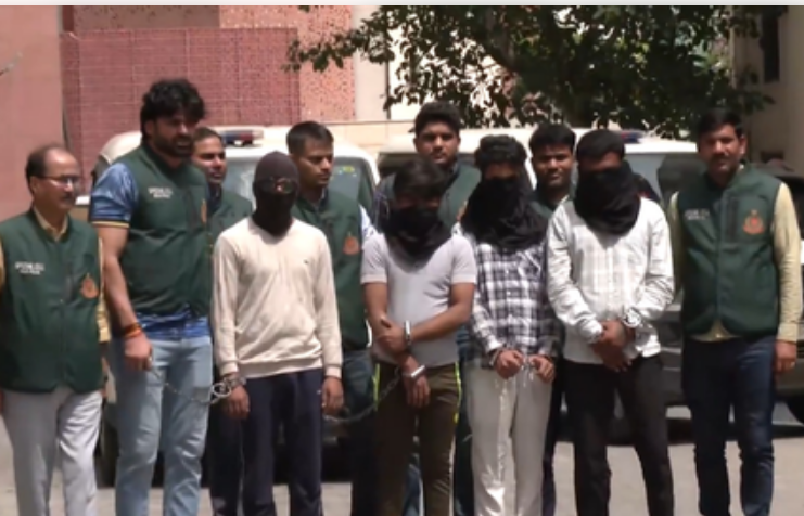 झारखंड में आतंकी दानिश के ठिकाने पर दिल्ली पुलिस की रेड, भारी मात्रा में विस्फोटक बरामद