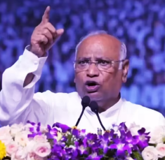 वोट चोरी में भाजपा की मदद क्यों कर रहा आयोग- खरगे