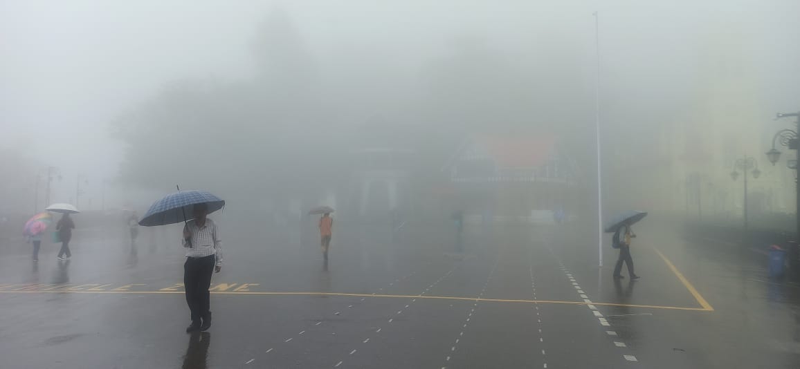 हिमाचल में बारिश का कहर, अबतक 360 मौतें, चार हाईवे और 1087 सड़कें बंद, फिर भारी बारिश का अलर्ट