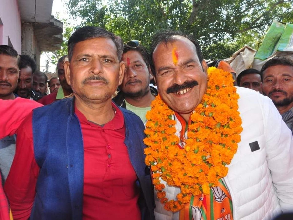 31 साल पुराने दोहरे हत्याकांड में बसपा के पूर्व विधायक छोटे सिंह चौहान दोषी, कोर्ट ने जारी किया गिरफ्तारी वारंट