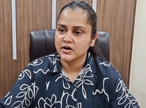 खिलाड़ी भूल चुके हैं कि इसी पाकिस्तान के आतंकियों ने उनके देश के लोगों को मारा - शुभम द्विवेदी की पत्नी