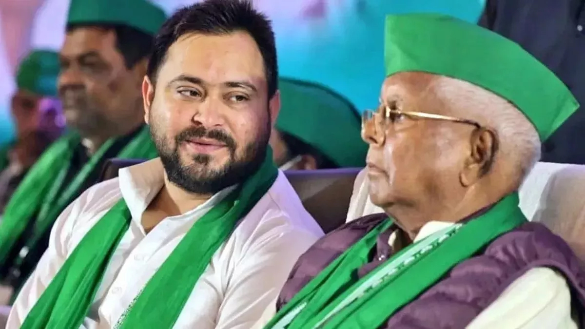 तेजस्वी और नीतीश के बीच चुनावी माहौल में भोजपुरी गीतों की धूम, सोशल मीडिया पर गूंजे जनता और नेता समर्थक