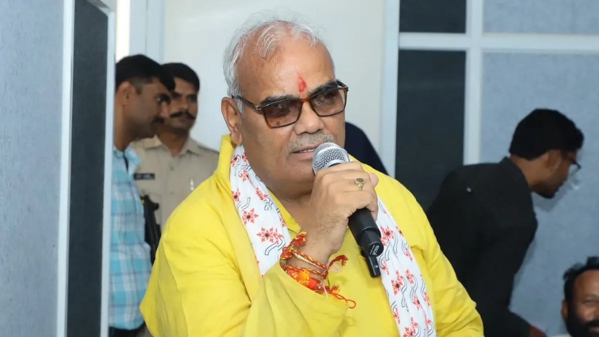 शिक्षा मंत्री मदन दिलावर ने संविदा शिक्षक बर्खास्त करने के दिए आदेश, छात्रा से अश्लील हरकत का मामला गंभीर