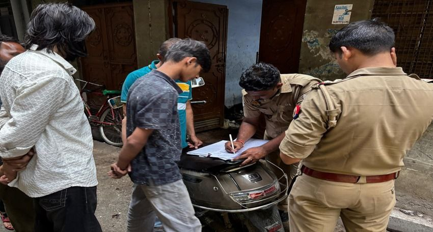 मेरठ में थाना लिसाड़ी गेट पुलिस ने किरायेदार सत्यापन अभियान चलाया