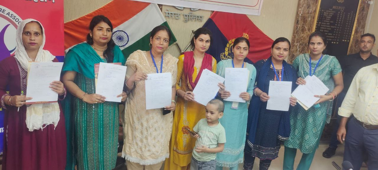 मेरठ पुलिस लाइन में वामा सारथी की कार्यशाला, पुलिस परिजनों को छह कोर्स का प्रशिक्षण