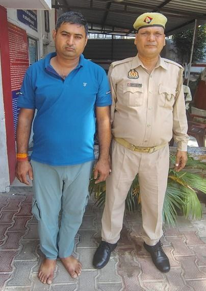 मेरठ में पुलिस ने फरार वारंटी को किया गिरफ्तार, कोर्ट के आदेश पर हुई कार्रवाई