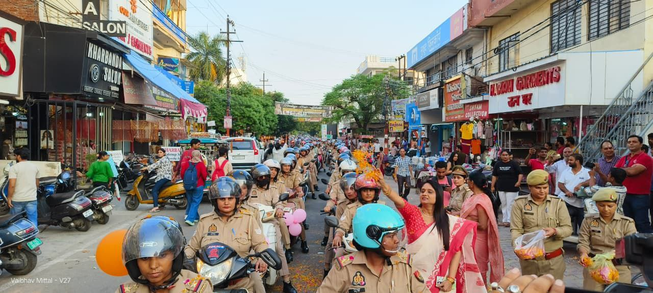 मेरठ में मिशन शक्ति के तहत महिला पुलिसकर्मियों की बाइक रैली, नारी सुरक्षा और सम्मान पर खास जोर
