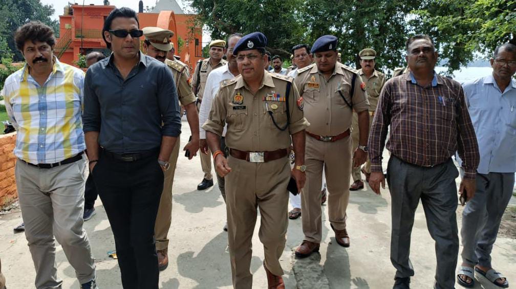 कैराना में यमुना नदी के जलस्तर में कमी, खतरे का निशान अब भी पार, DM-SP ने किया मौके का निरीक्षण 
