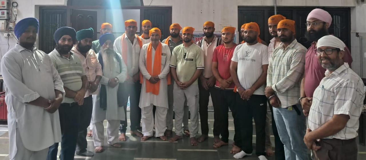 पंजाब बाढ़ पीड़ितों की मदद के लिए देवबंद में राहत सामग्री जुटा रहे लोग, गुरुद्वारे से होगा वितरण