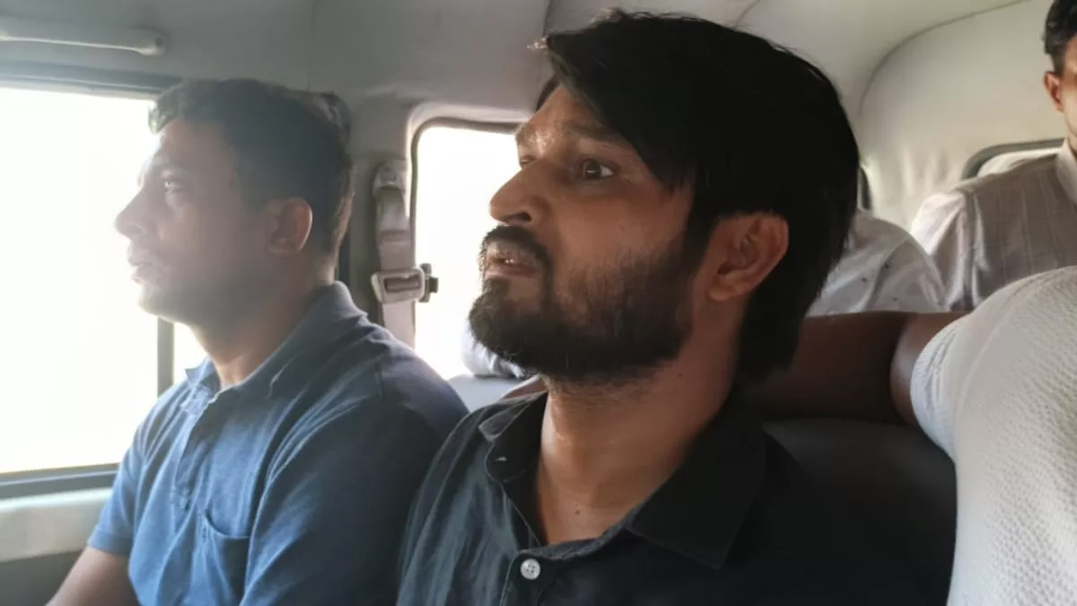 मधुबनी में घूसकांड: जिला नियोजन पदाधिकारी और डेटा ऑपरेटर रंगे हाथों गिरफ्तार