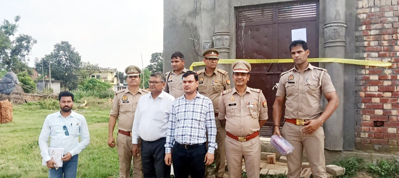 मुज़फ्फरनगर में प्रशासन ने की 2 मस्जिद सील, बिना मंजूरी के हो रहा था निर्माण, सील हटाने पर दी कड़ी चेतावनी 